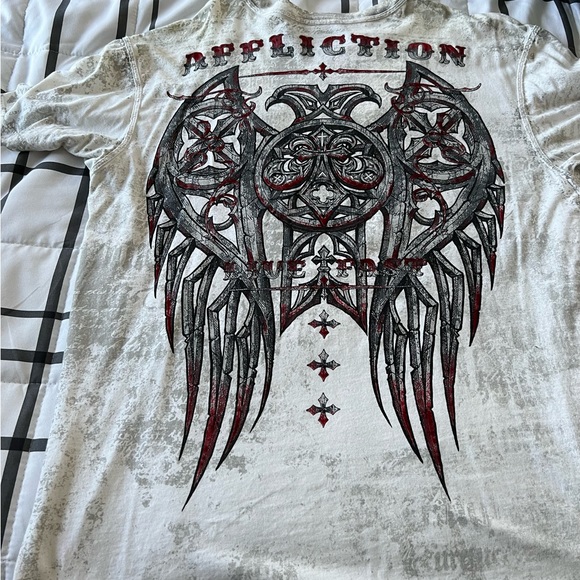 Men’s xl affection T-shirt - Picture 2 of 3